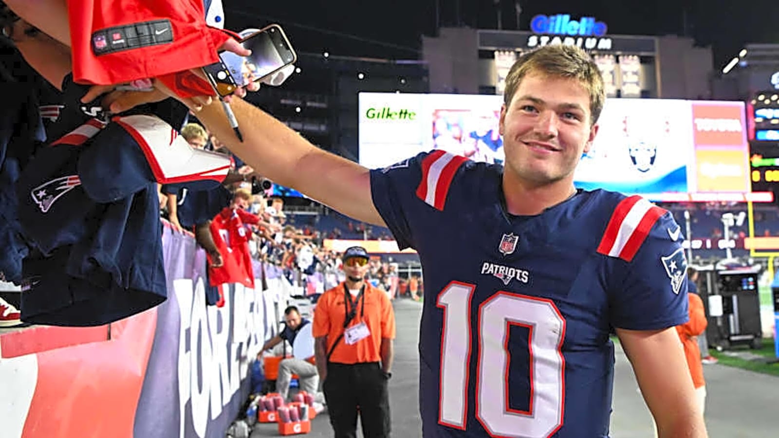 Patriots' Drake Maye Reacts to Pro Bowl Selection