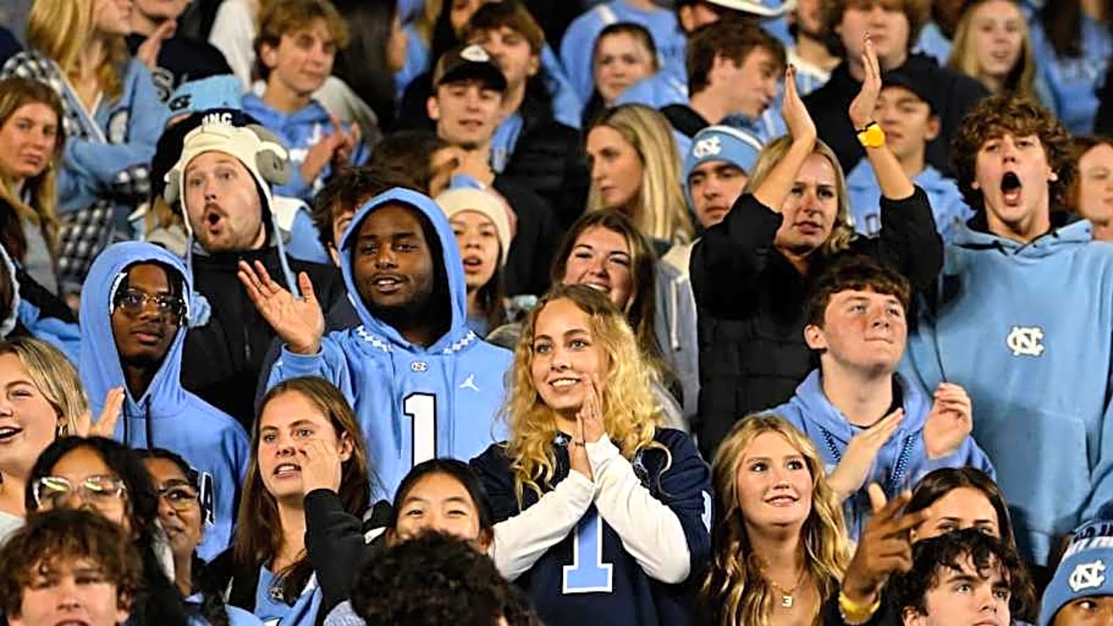 Pair of North Carolina Commits Hosting Toy Drive