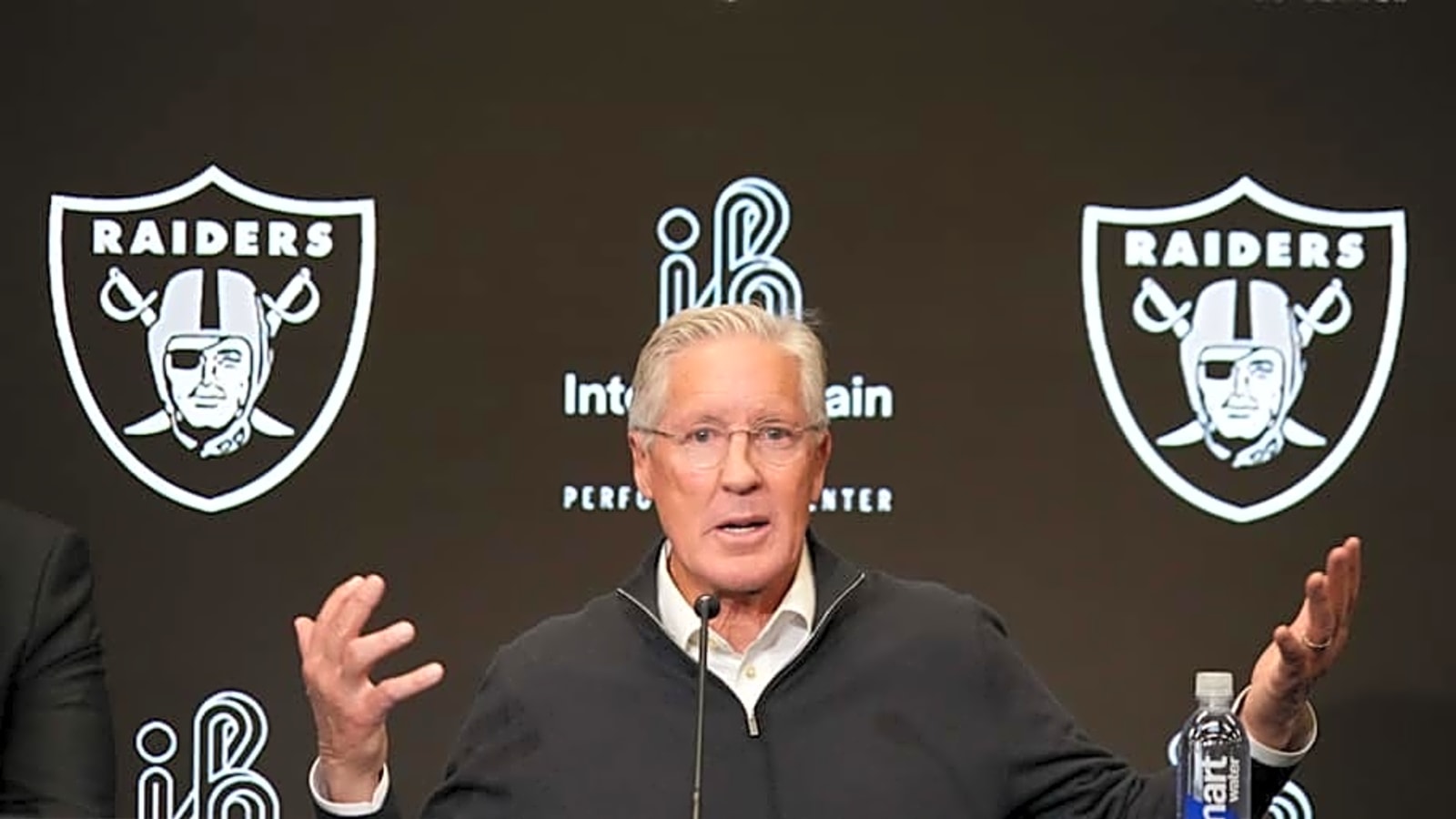 Raiders&#39; Offseason Moves Have Started to Turn Heads