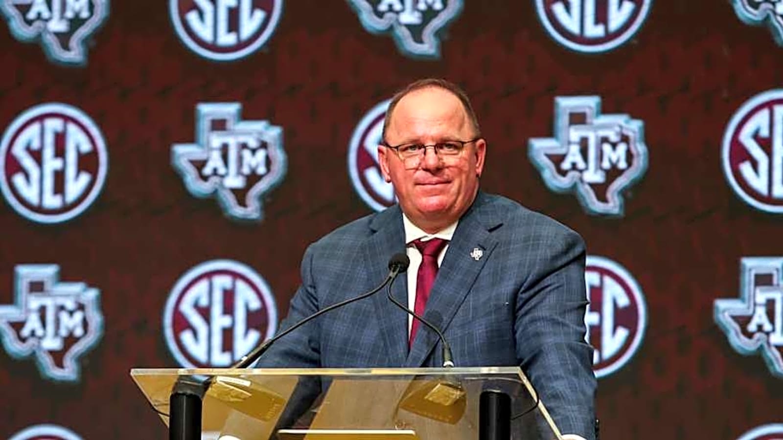 Texas A&M HC Mike Elko Gives Update on Shemar Stewart, Terry Bussey
