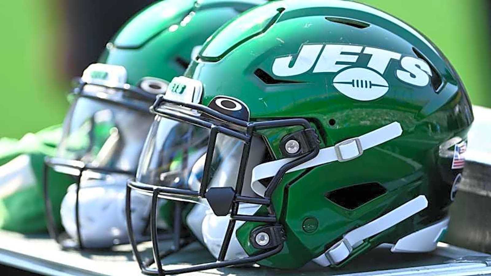 Jets RB Gives Sneak Peek Of Playbook, Discusses Justin Fields
