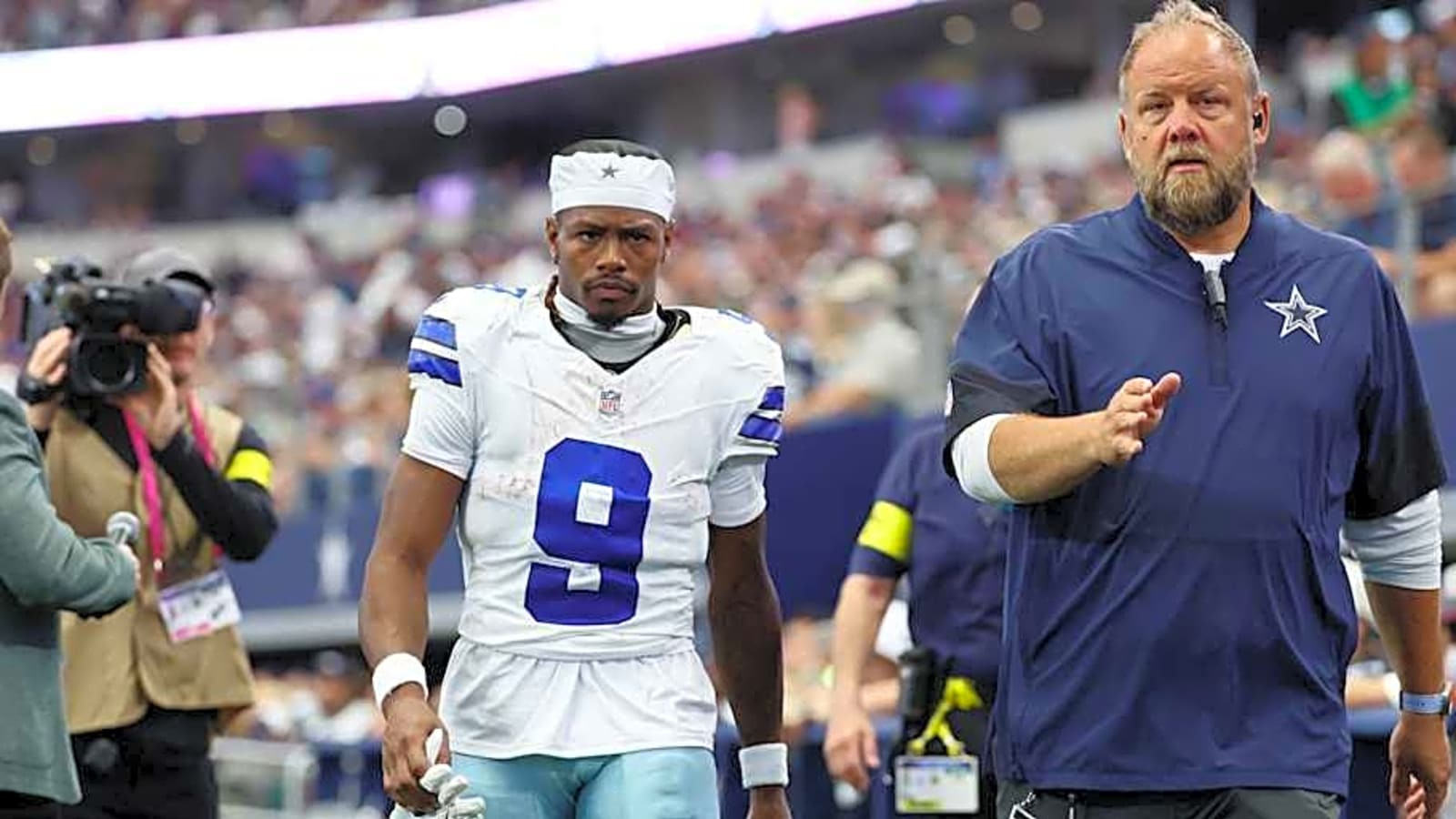 Cowboys receiving corps suffers another setback with latest injury news