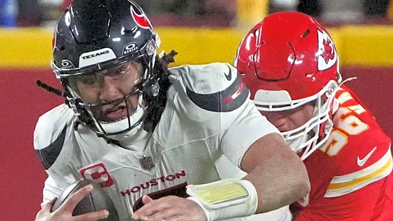Secret to Karlaftis&#39; Pass-Rushing Success Has Roots in Brazil