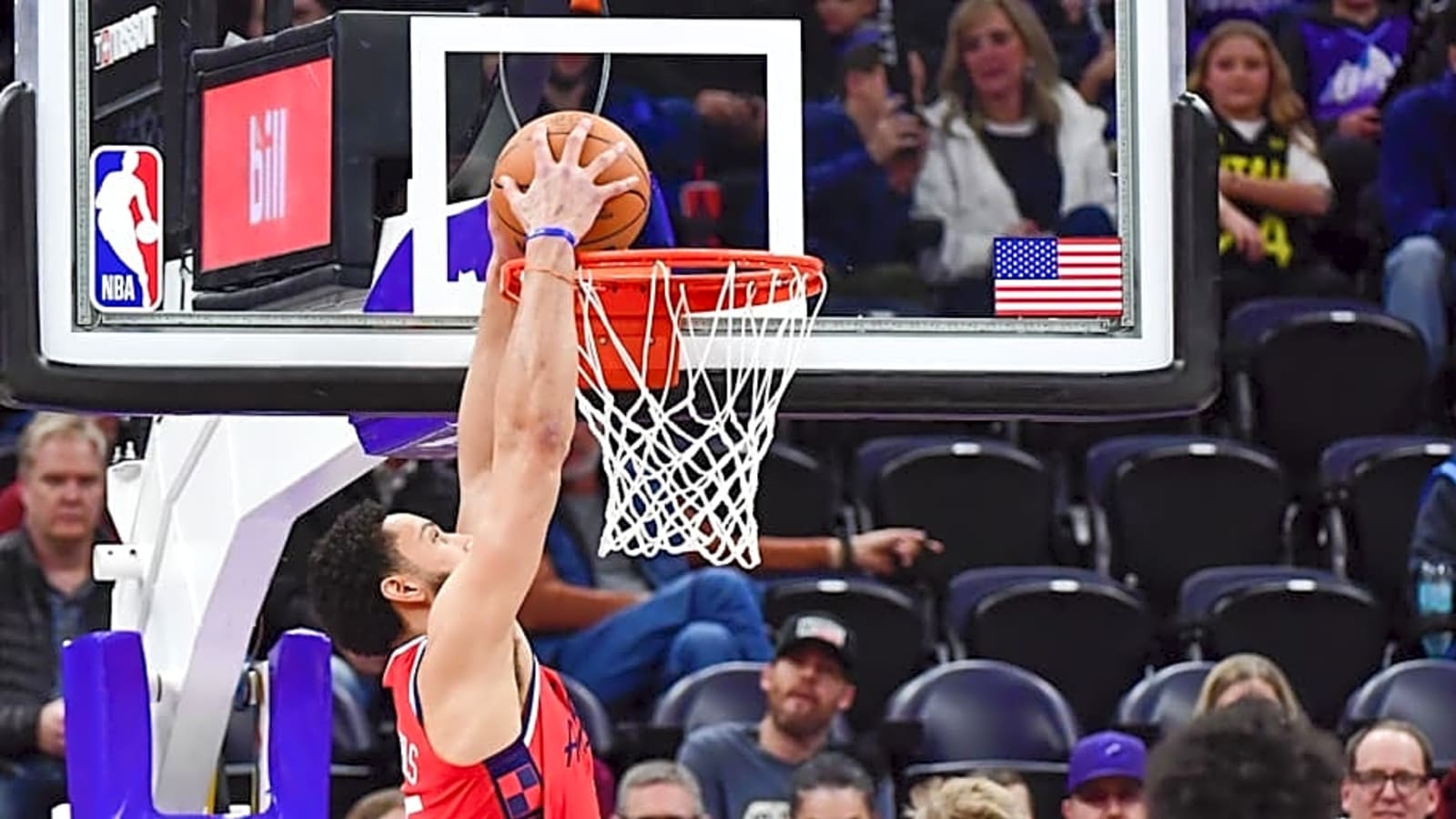 Ben Simmons&#39; Dunk Went Viral In Nuggets-Clippers Game