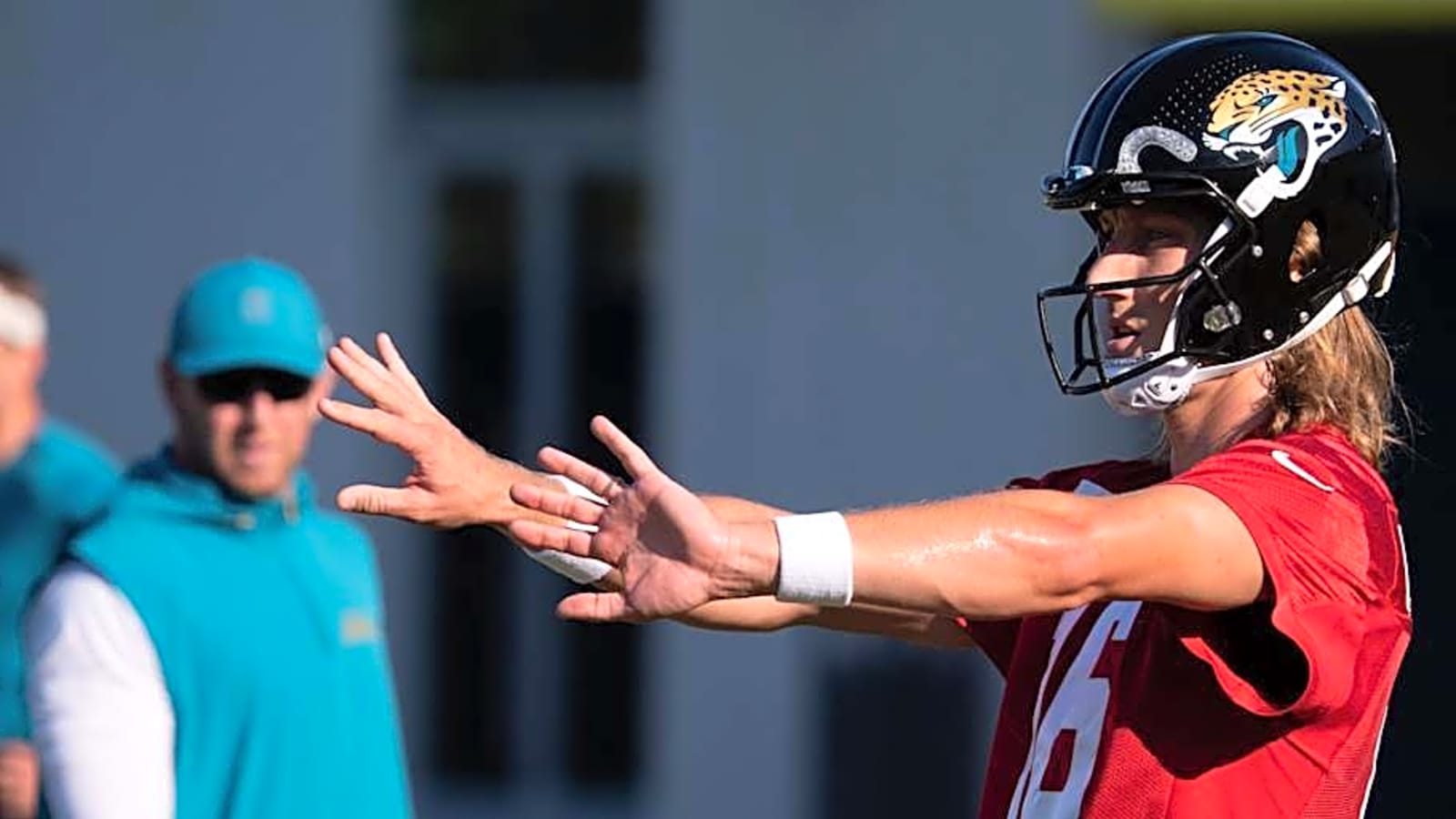 Jaguars&#39; Coen, Lawrence Weigh in on Dolphins Defense