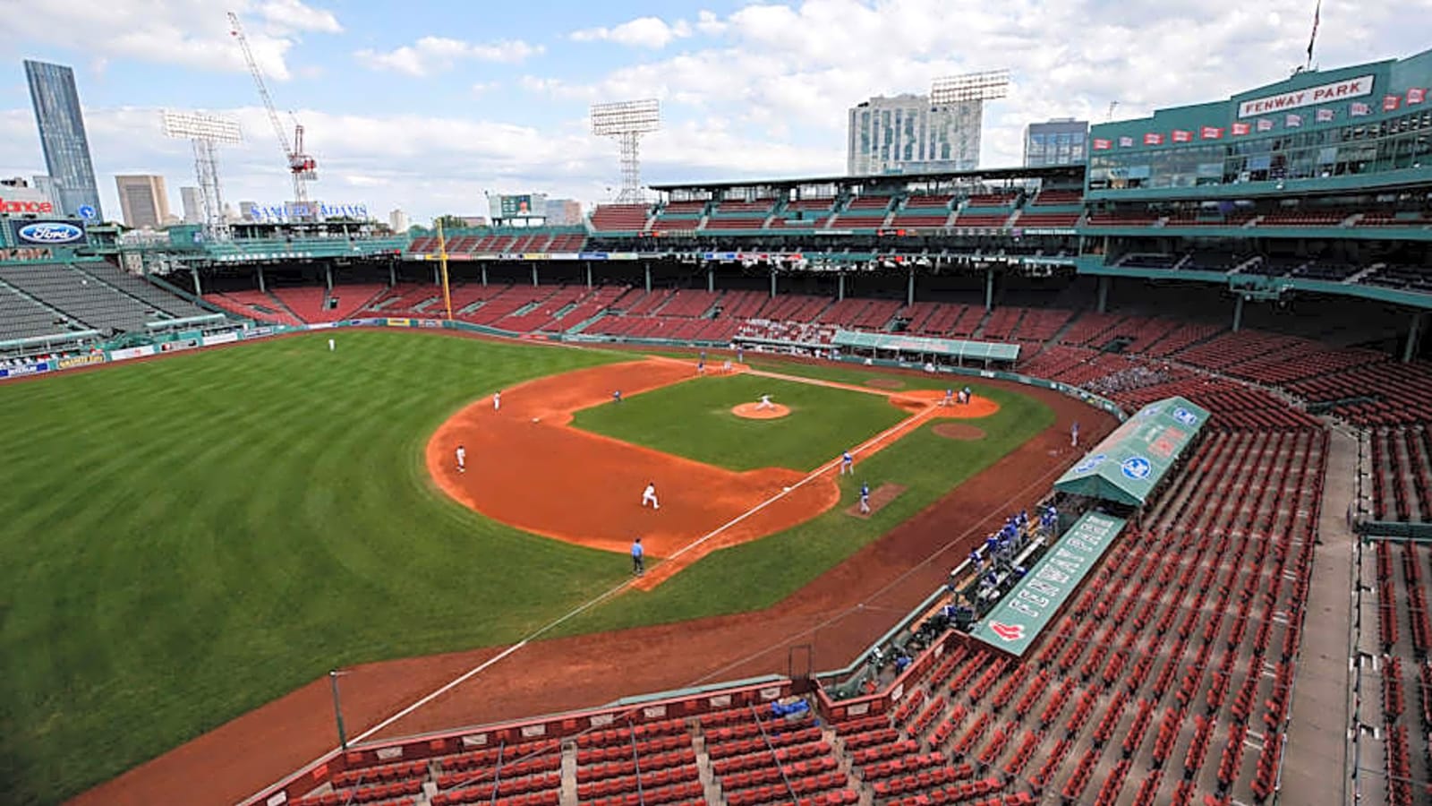 Insider Breaks Down Red Sox&#39;s Outfield Trade Dilemma