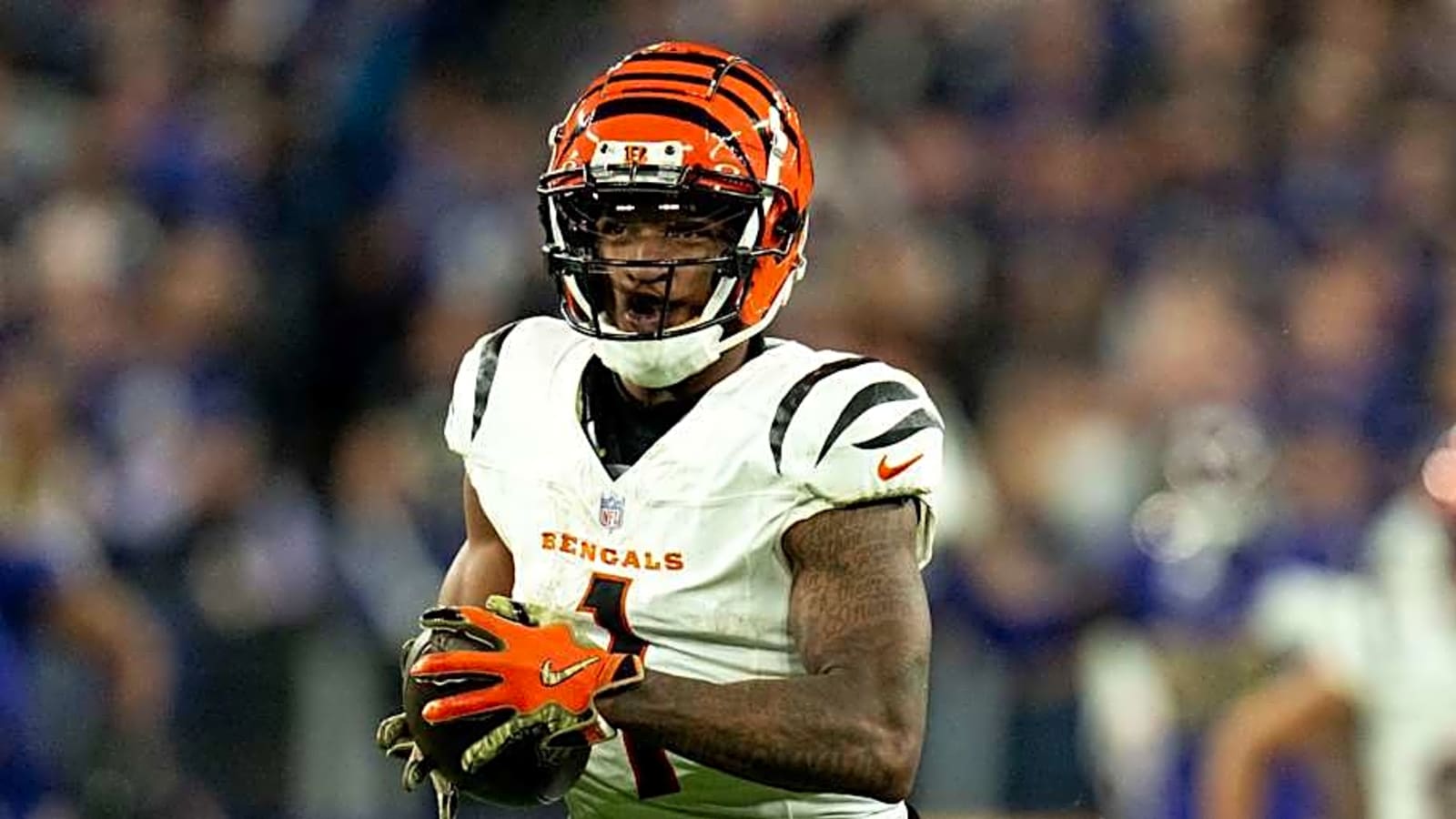 Bengals Breaking Out Uniform Combo for First Time in 2025 When They Travel to Lambeau Field to Face Packers