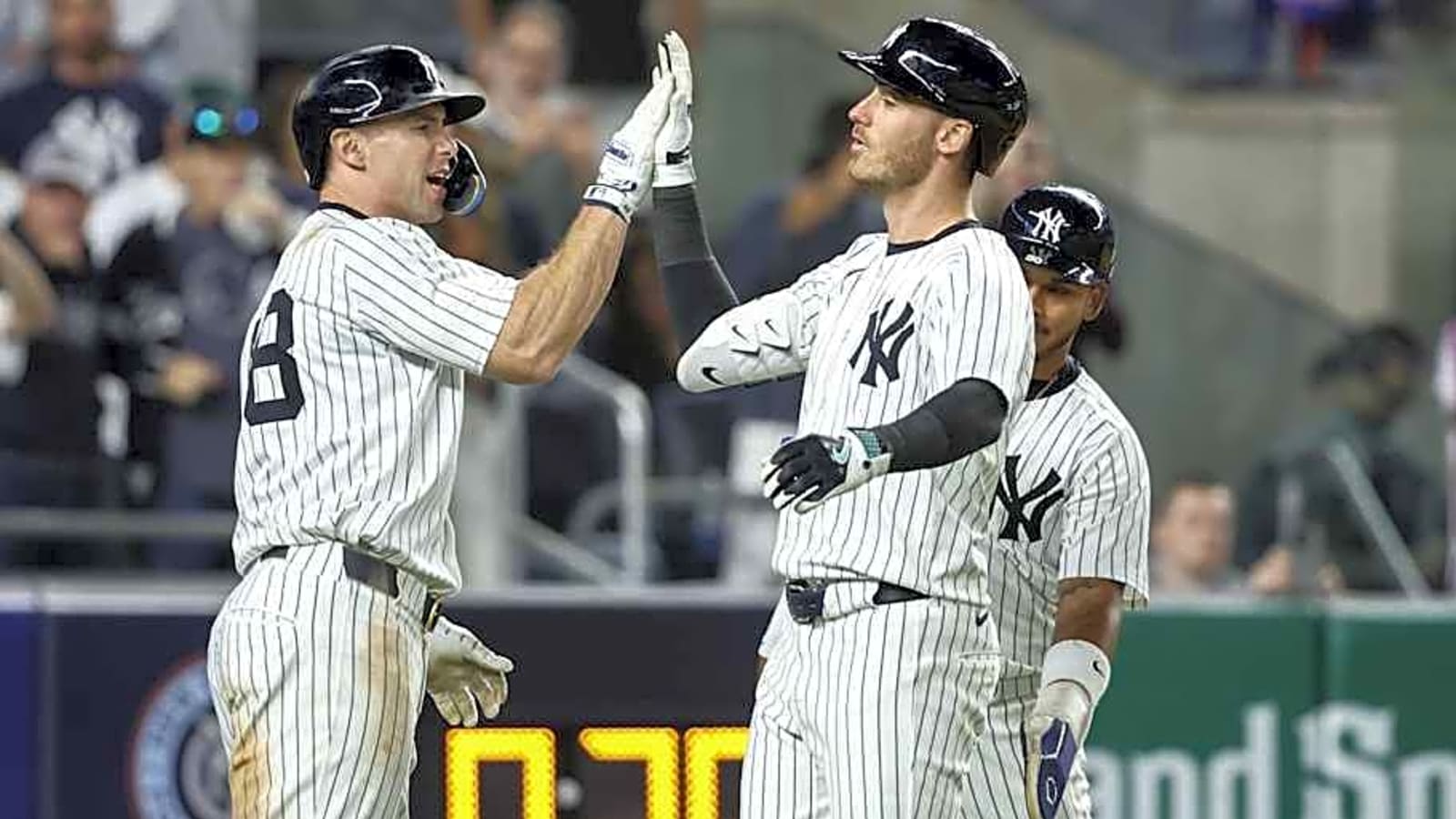 Yankees Draw Historic Viewership in Blowout Over Mets
