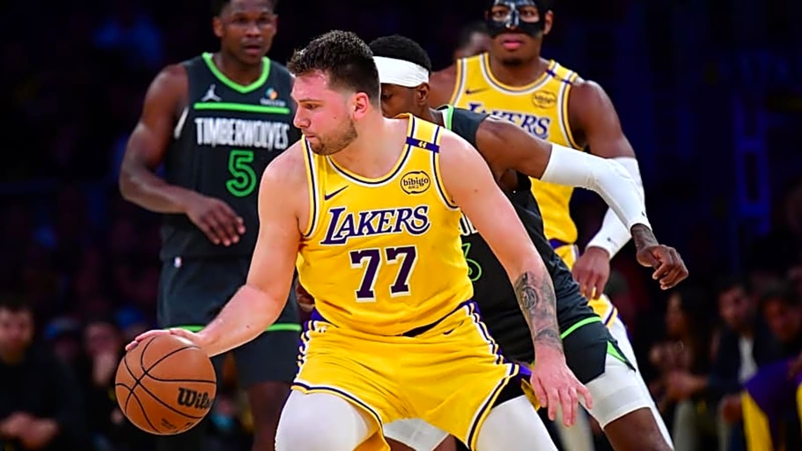 Lakers Notes: LA Signs Big Man, Blockbuster Trade Predicted, Mark Cuban Hurt by Luka Doncic Deal