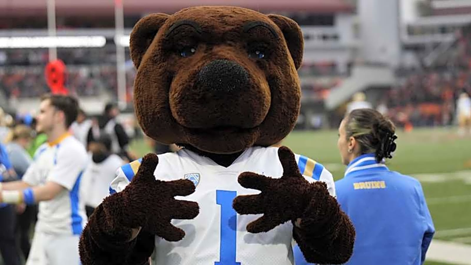 Three Names UCLA Can&#39;t Afford to Have De-Commit