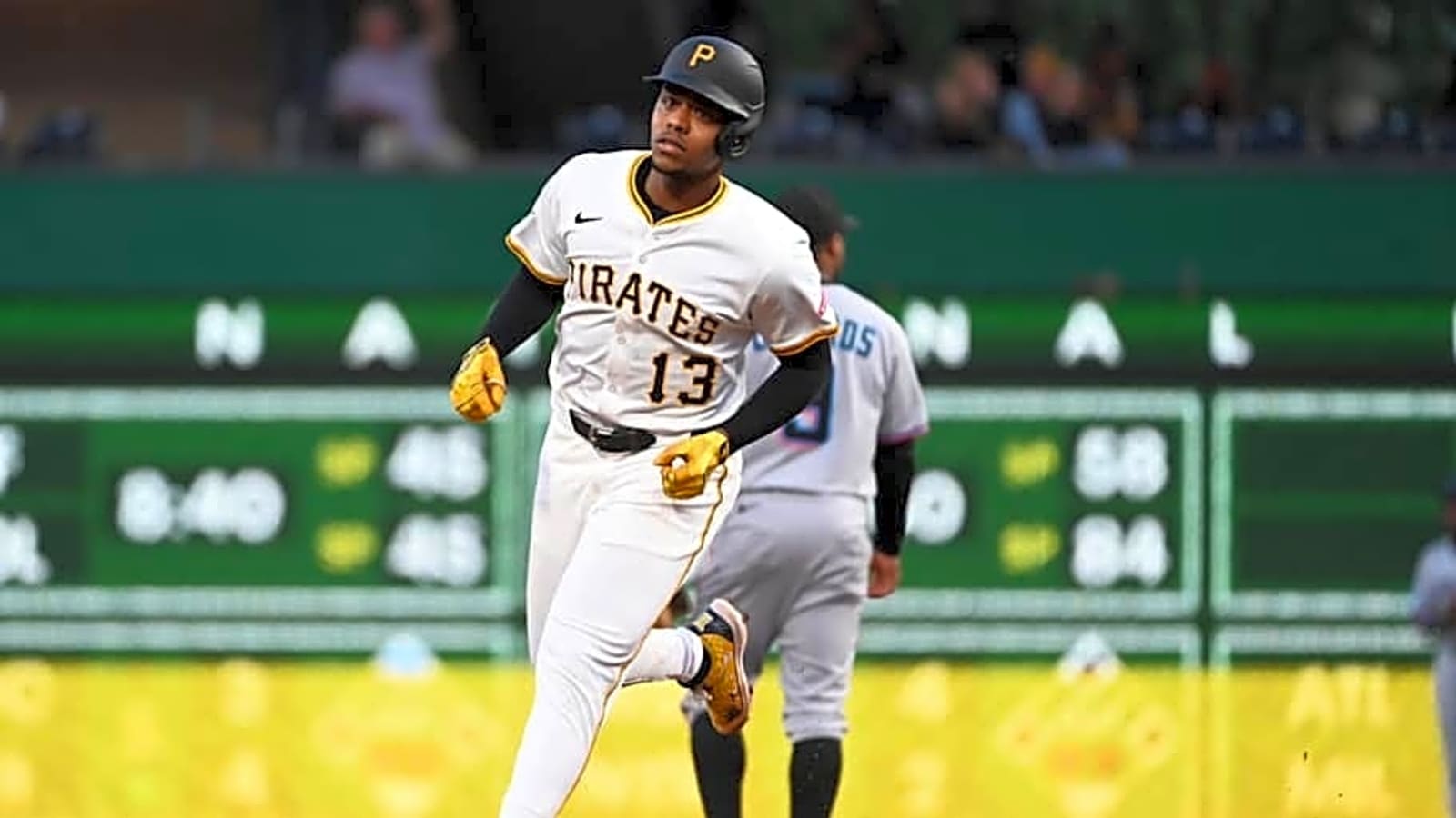 Pirates Defeat Marlins, Win Series