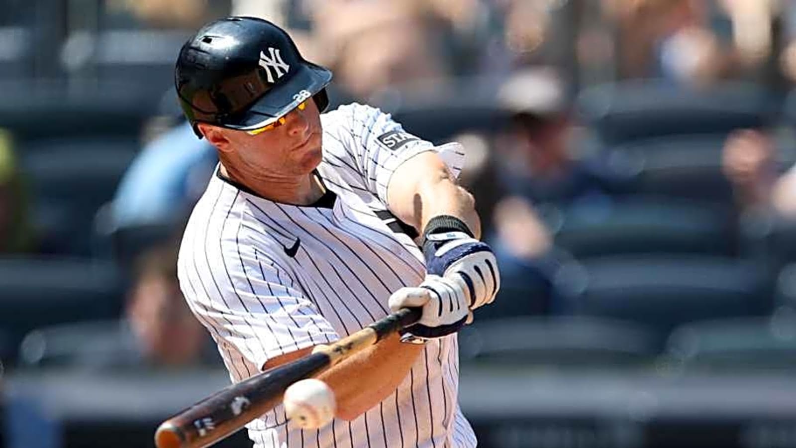 Former Batting Champ Looking to Continue Career After Surprise Yankees Release