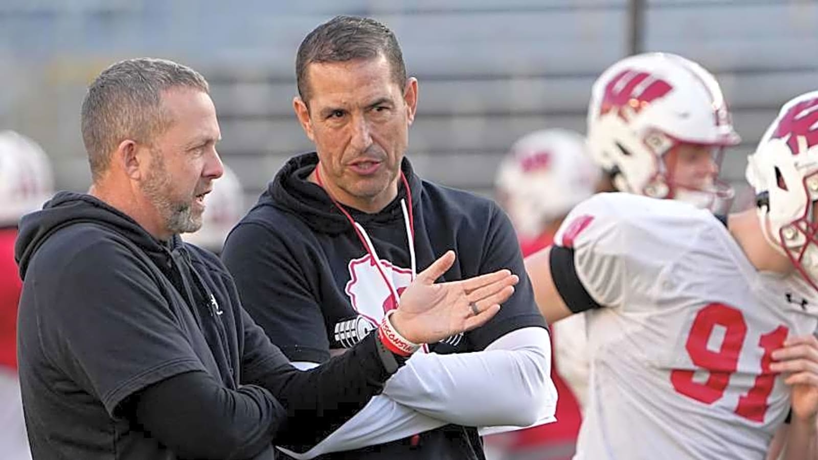 Wisconsin Badgers expected to lose heavily targeted 2026 safety recruit to Notre Dame