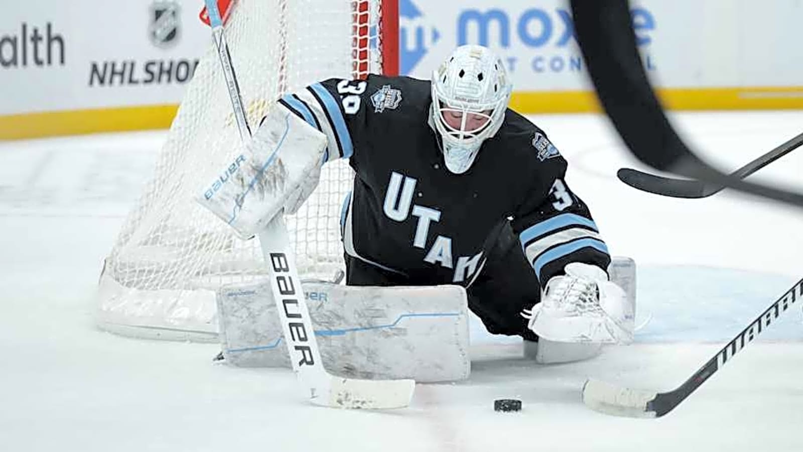 Mammoth Goalie Won’t Attend Training Camp