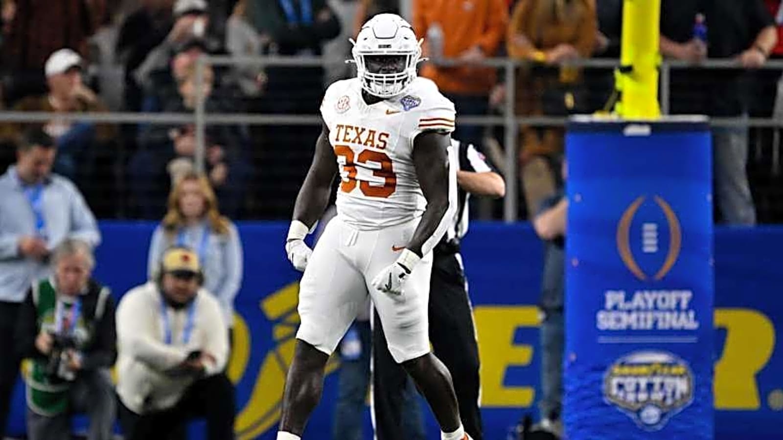 Texas Longhorns LB David Gbenda Signs NFL Contract