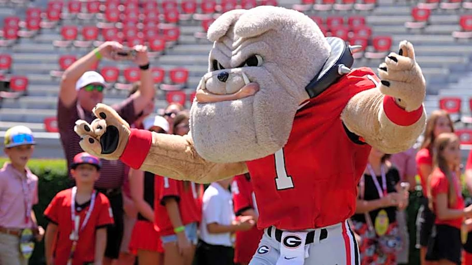 Get Up! It&#39;s Gameday: Georgia Bulldogs Football vs Austin Peay Governors