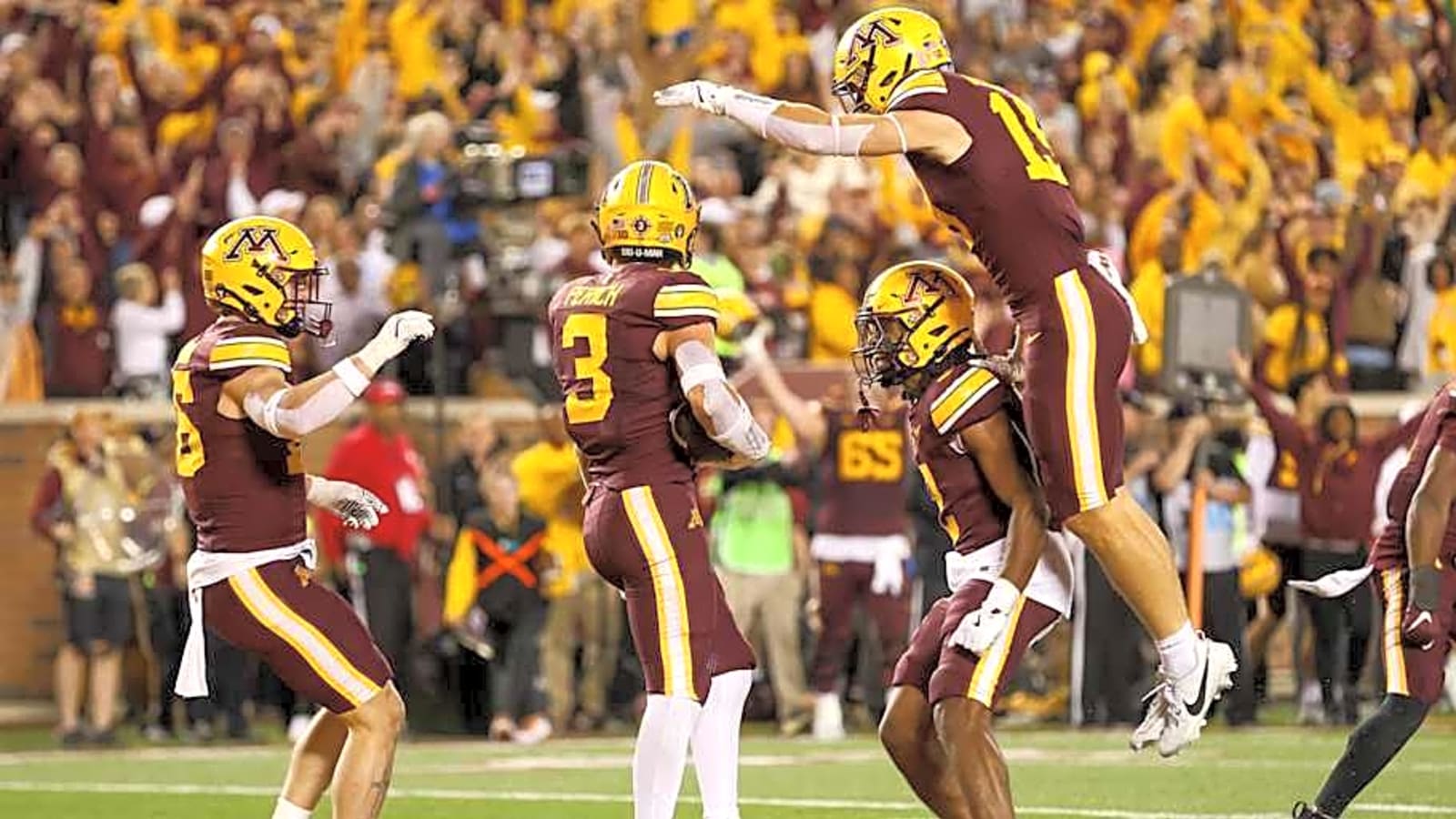 Gophers star Koi Perich named &#39;sleeper&#39; Heisman contender to watch