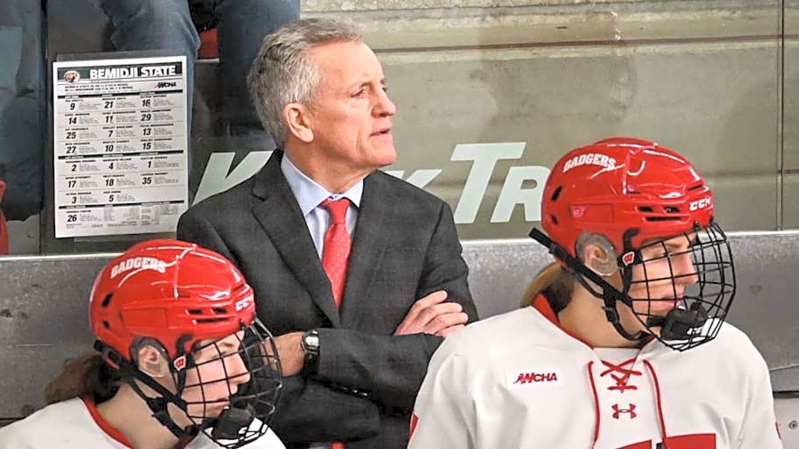 Seven Wisconsin Badgers teams are ranked in the polls, but not football or basketball