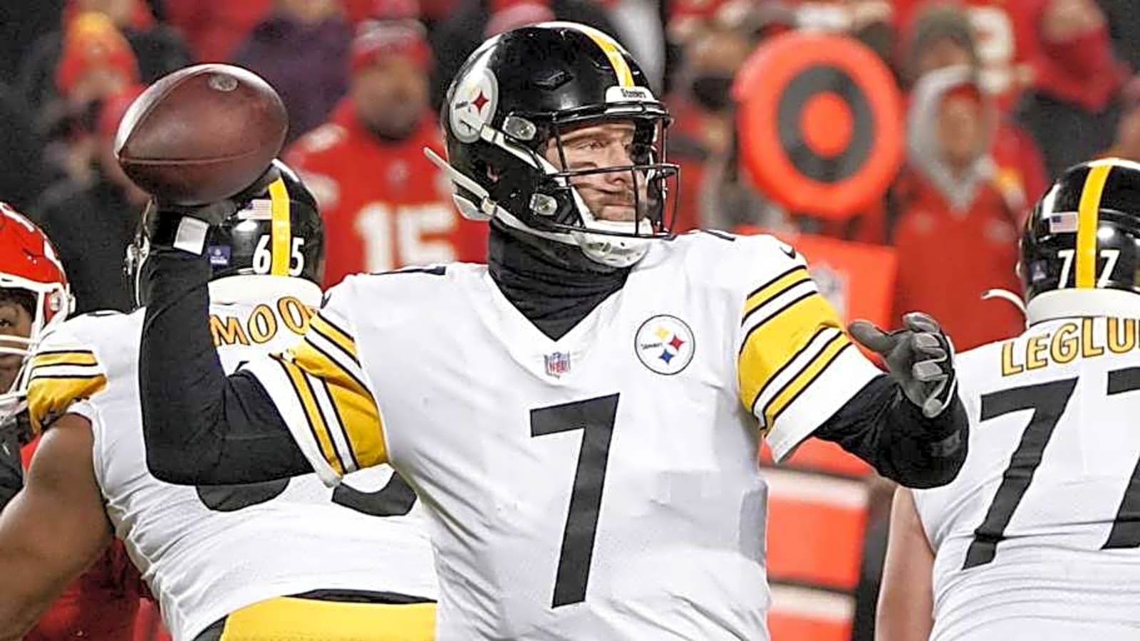 Steelers Future Hall of Famer Makes Practice Appearance