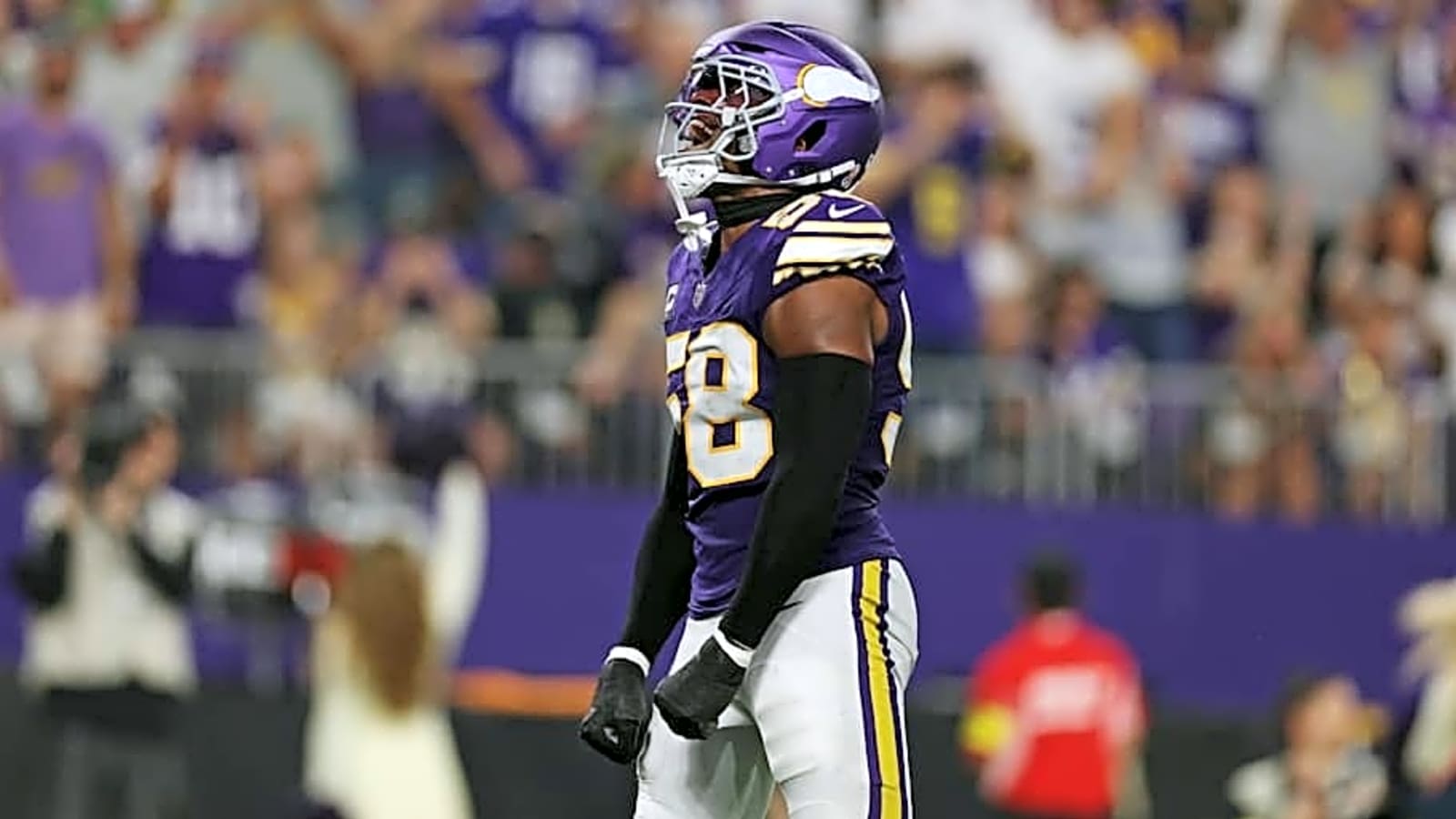 Eagles Reportedly Eyeing Vikings $76 Million Edge Rusher