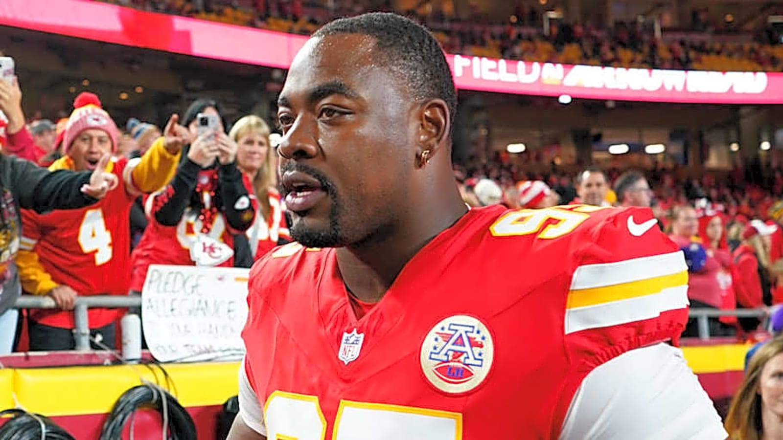 Chris Jones Hints at Possible Chiefs Splash