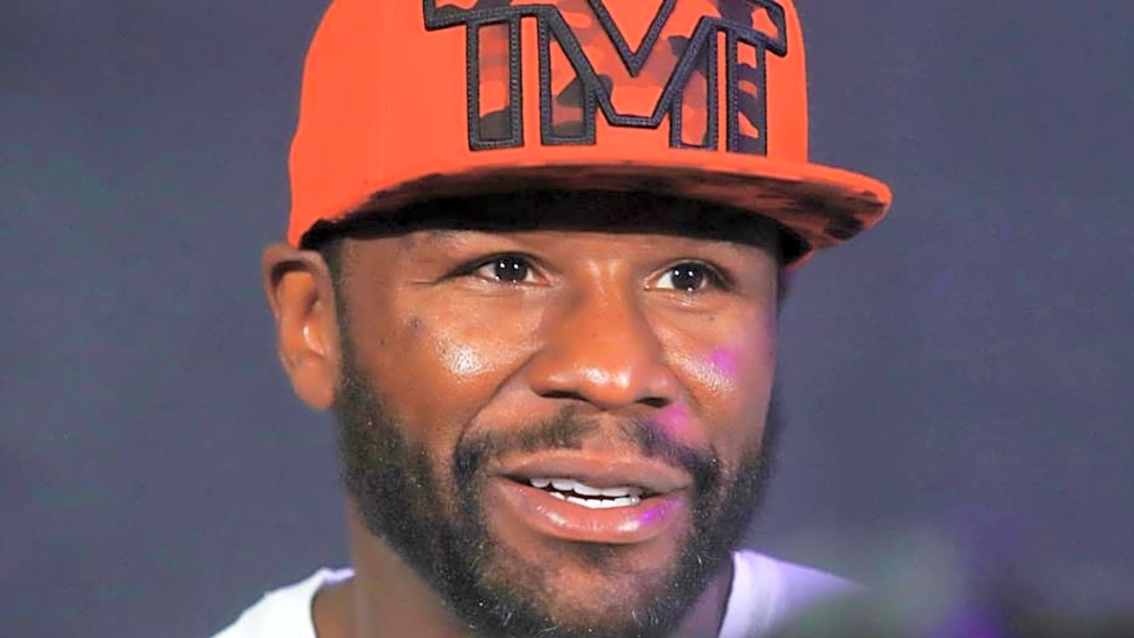 Floyd Mayweather Trolls Roy Jones Jr Over Diss About Sugar Ray Leonard, Having Heart