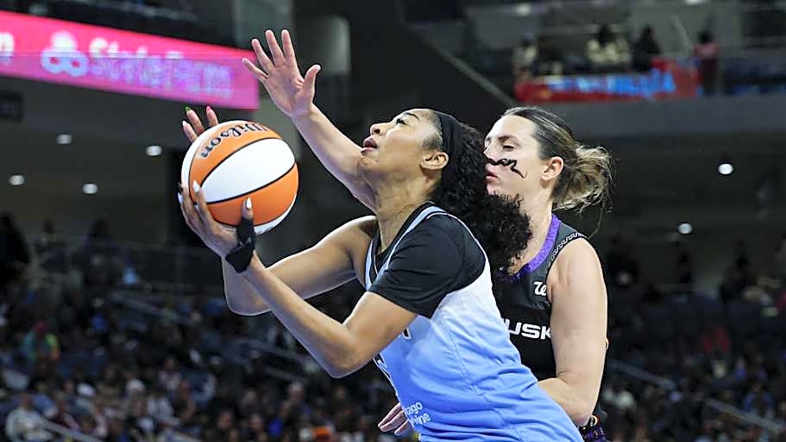 Analyst suggests Angel Reese trade to Dallas Wings