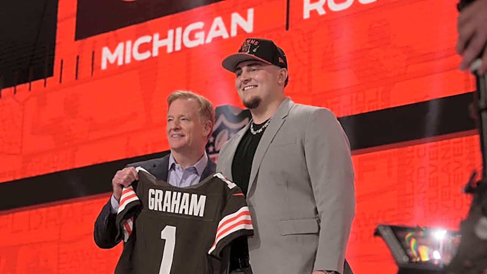 Browns Get Bleak Prediction in Latest 2026 NFL Mock Draft