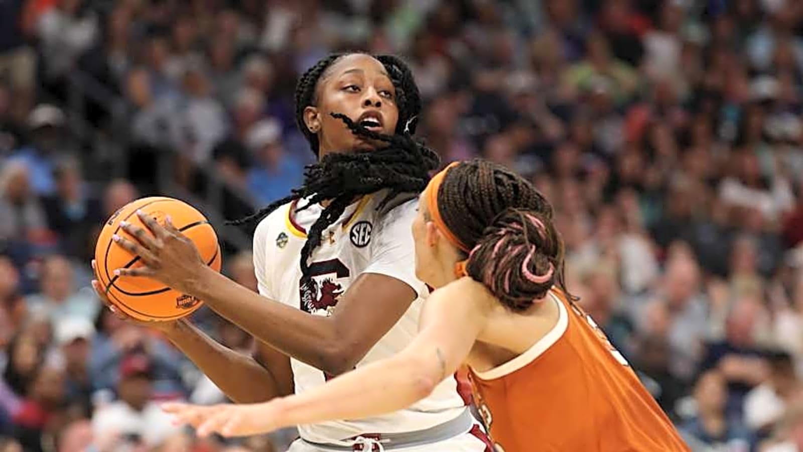 Gamecocks Forward Joyce Edwards Showing Out in FIBA Women&#39;s Americup