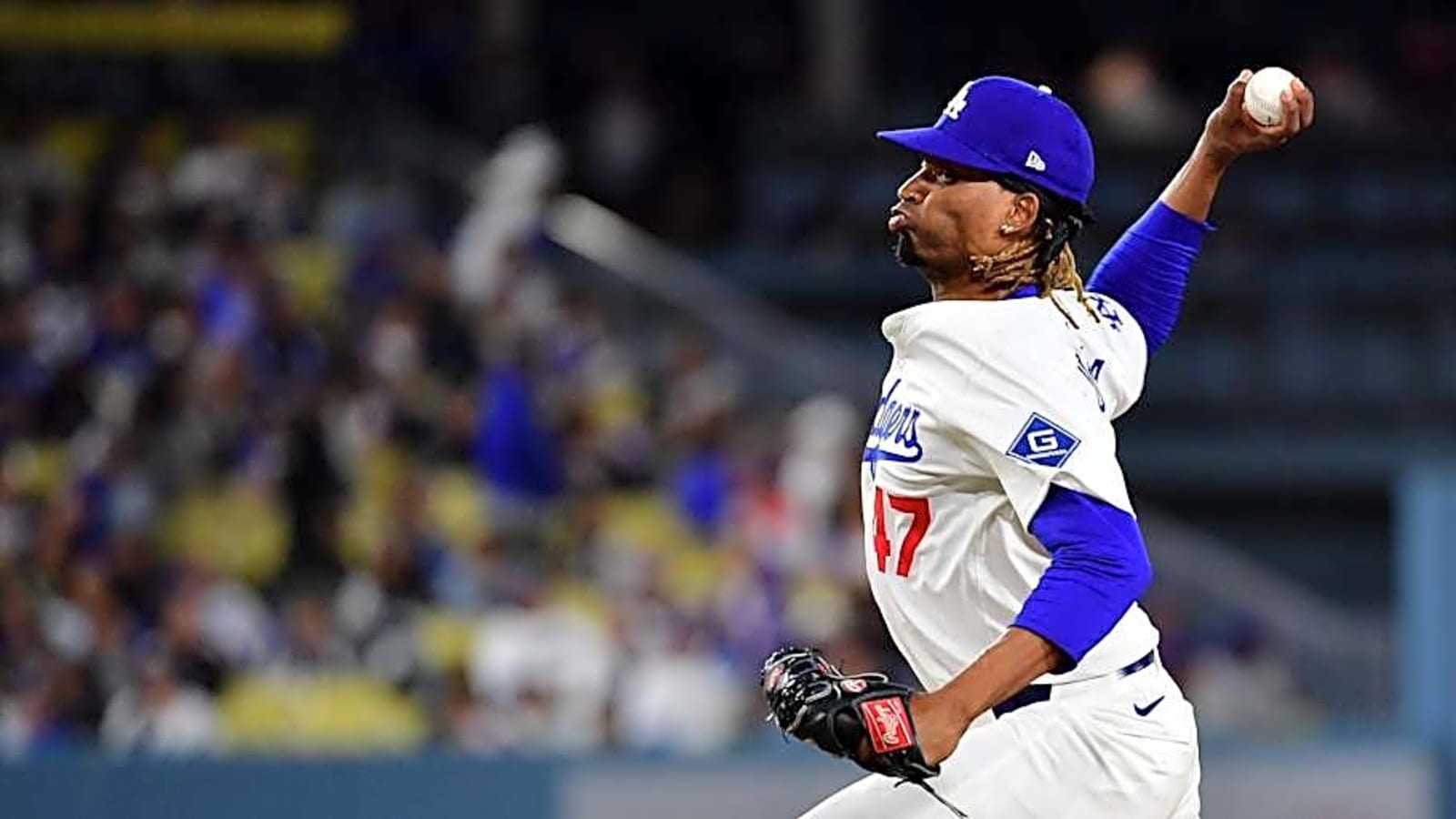 Dodgers Castoff Pitcher Signs With American League Contender