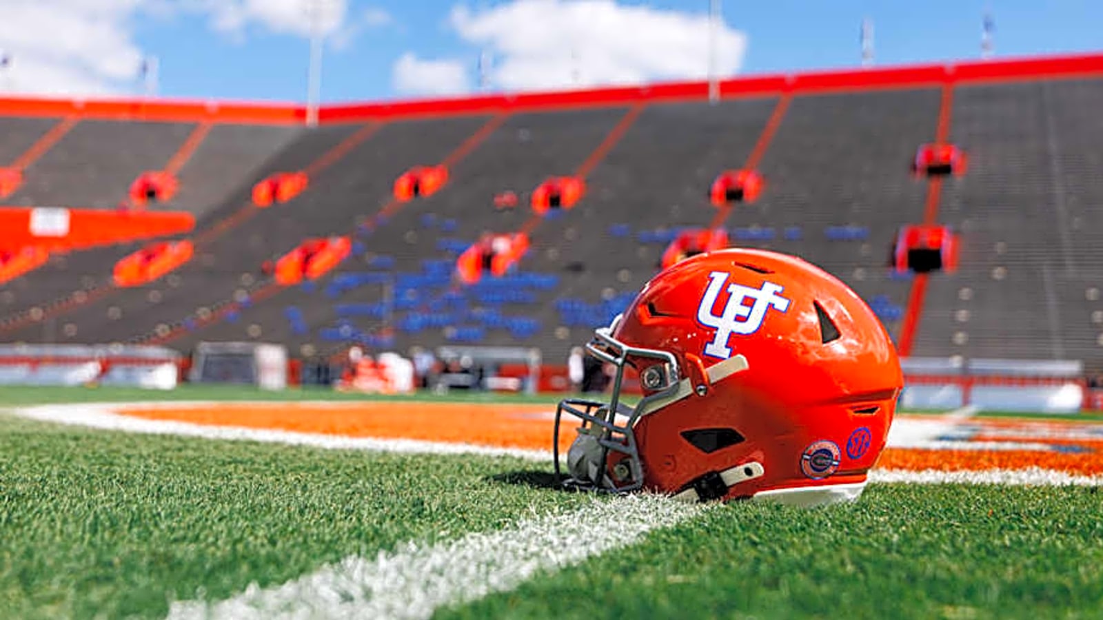 Gators in Contact with Transfer WR