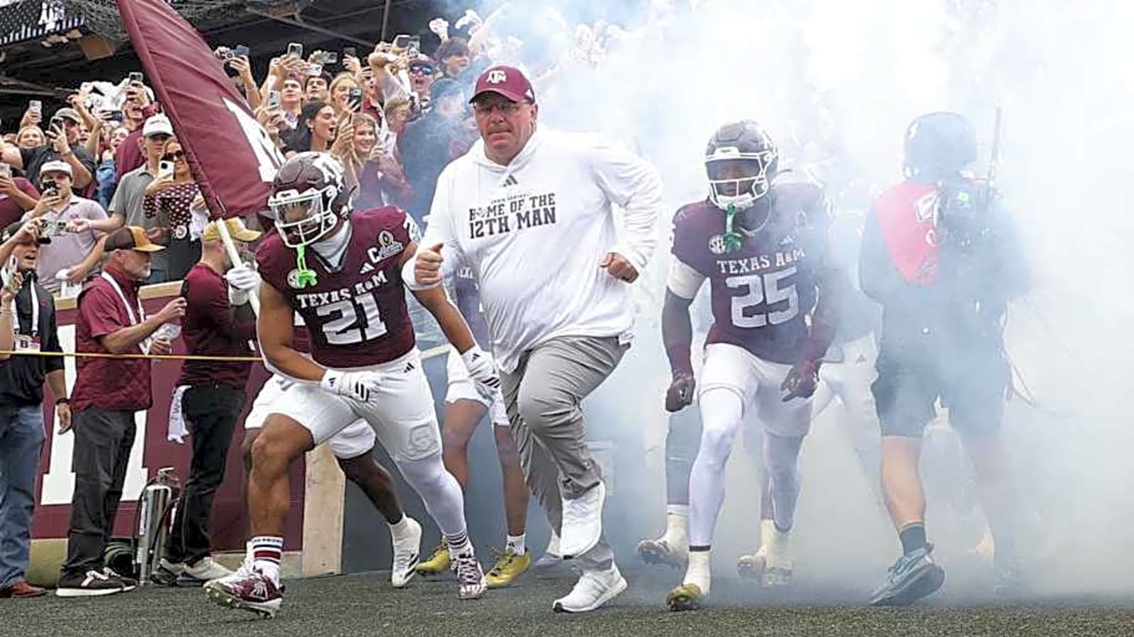 No. 2 College Football OT Recruit Eyeing Two Powerhouse Programs