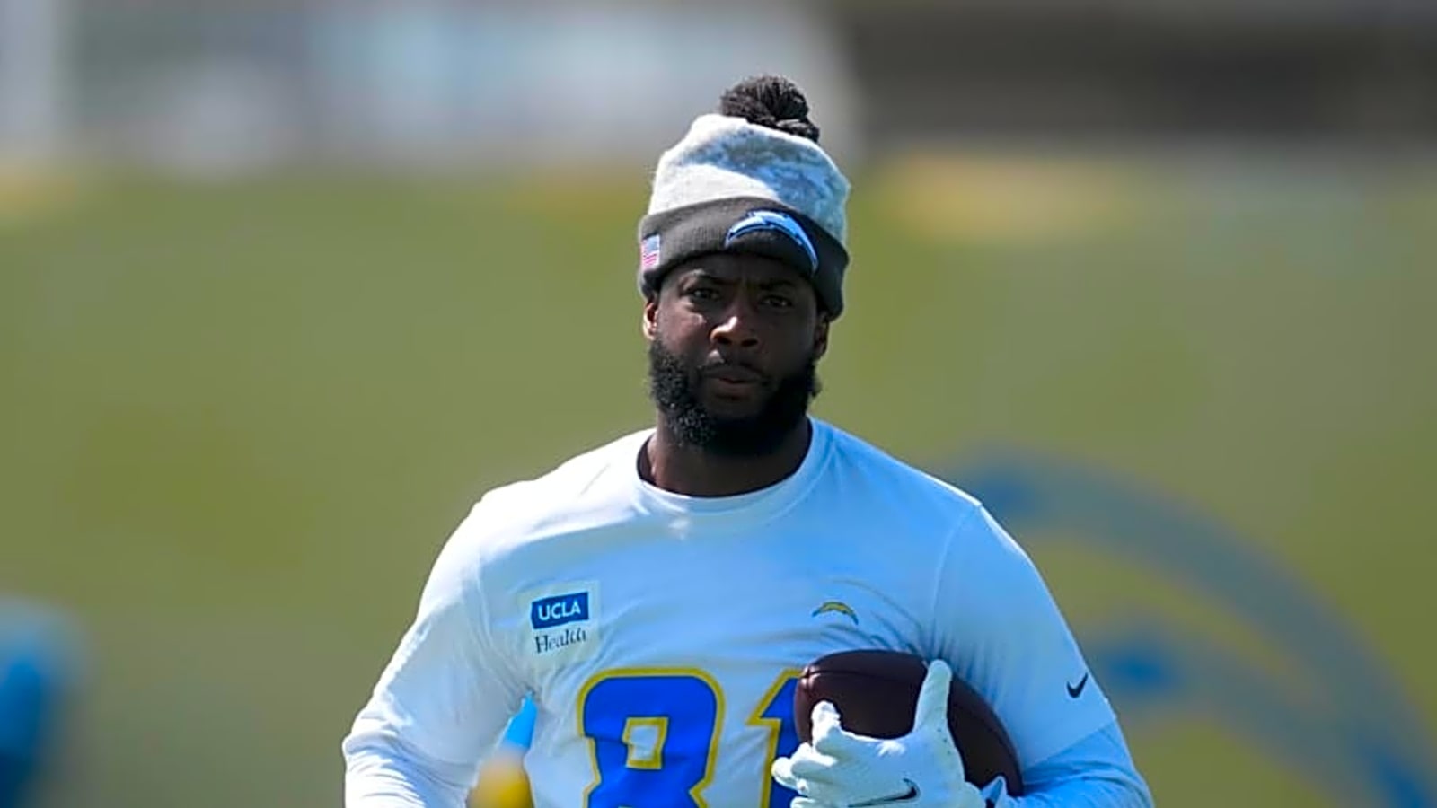 Chargers WR Mike Williams starts training camp on PUP list