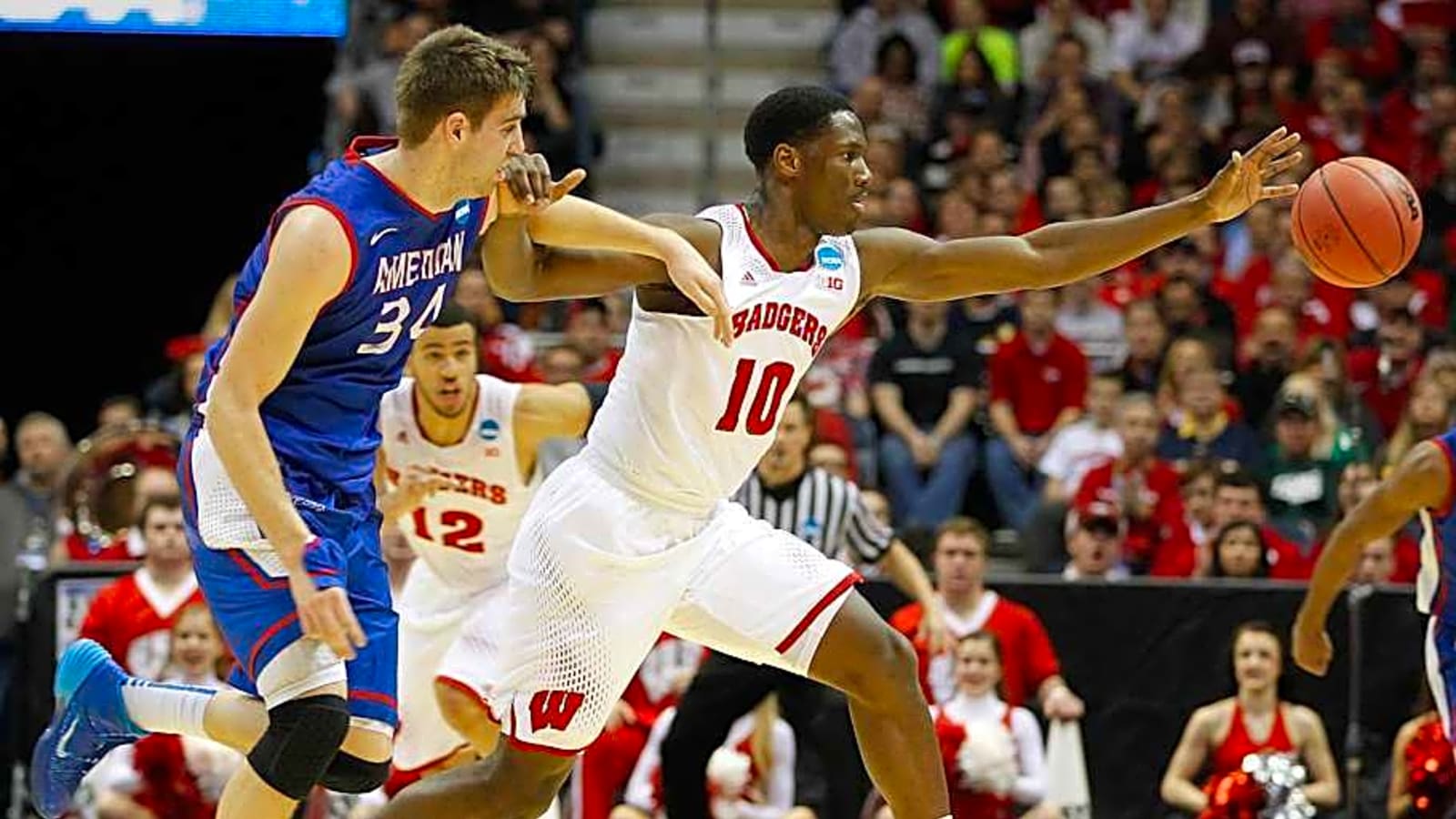 Former Wisconsin Badgers forward Nigel Hayes-Davis wins MVP in EuroLeague Final Four