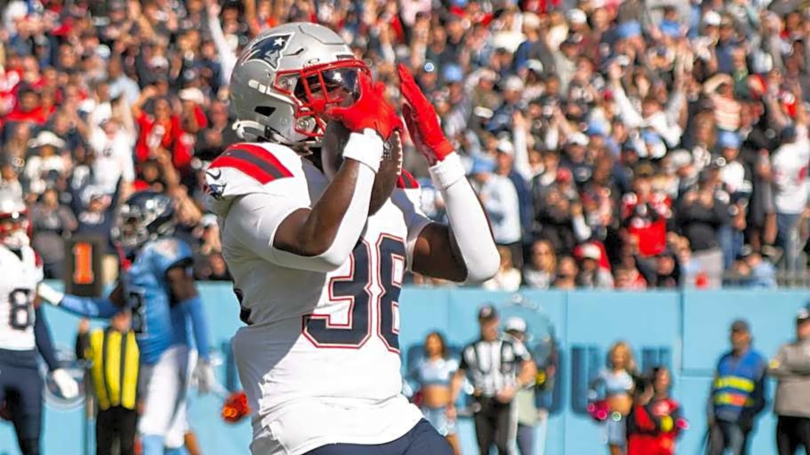 Patriots Strained at RB After Starter’s Injury