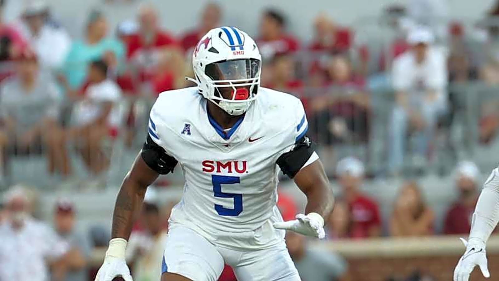 Watch: Highlights from Buccaneers fifth-round pick Elijah Roberts