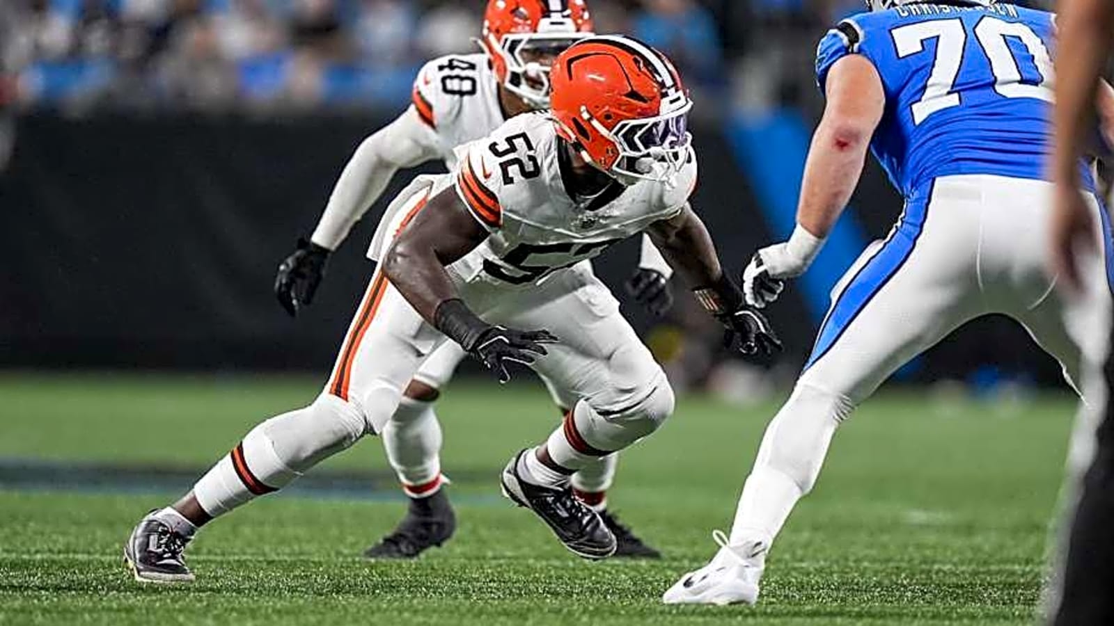 Steelers Sign Former Browns Defender