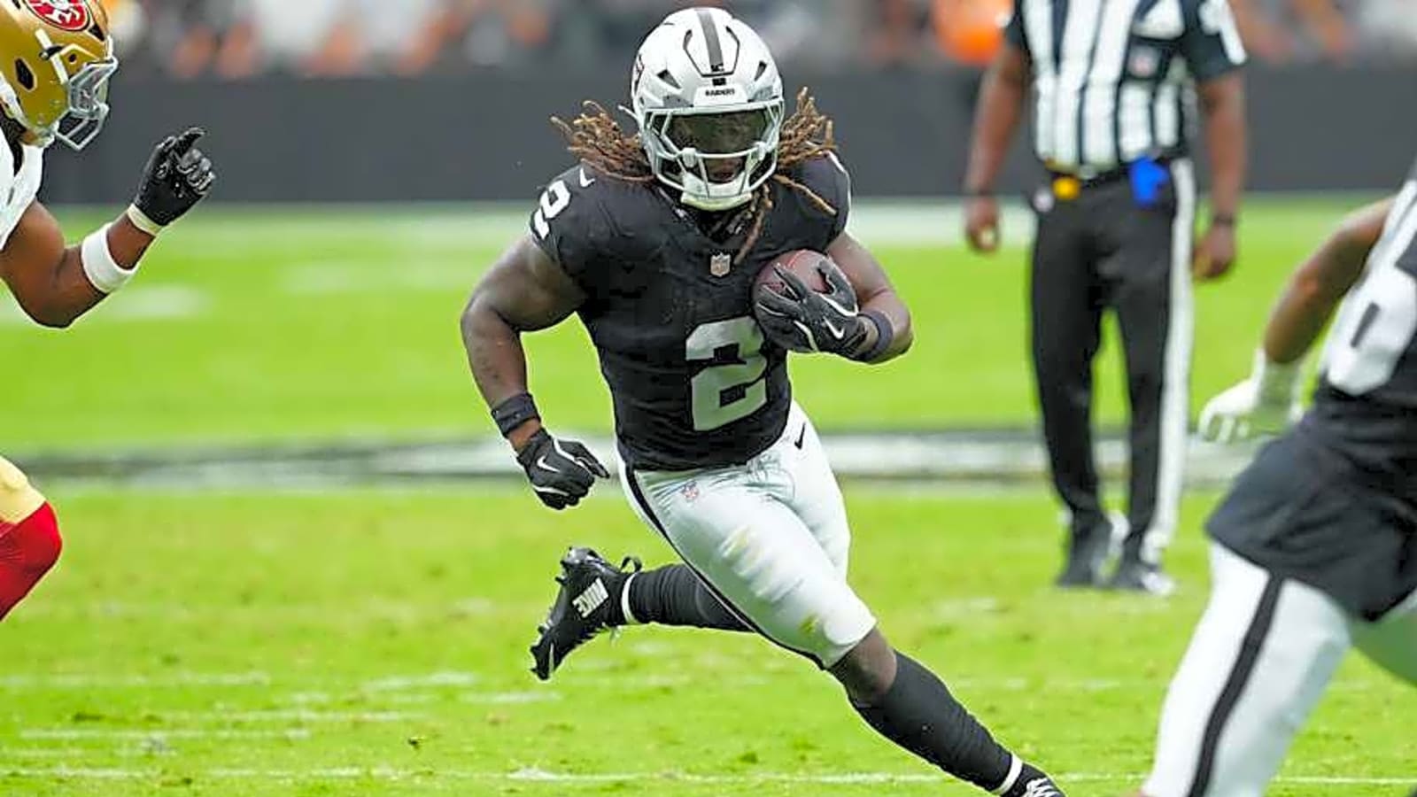 Ashton Jeanty bounces back against San Francisco 49ers