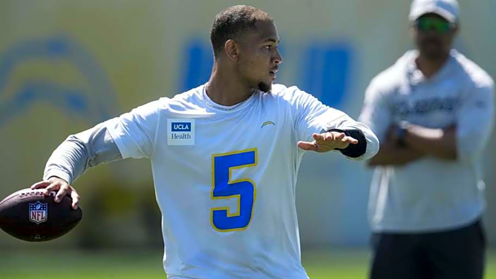 Chargers&#39; backup QB battle behind Justin Herbert looks uninspiring so far