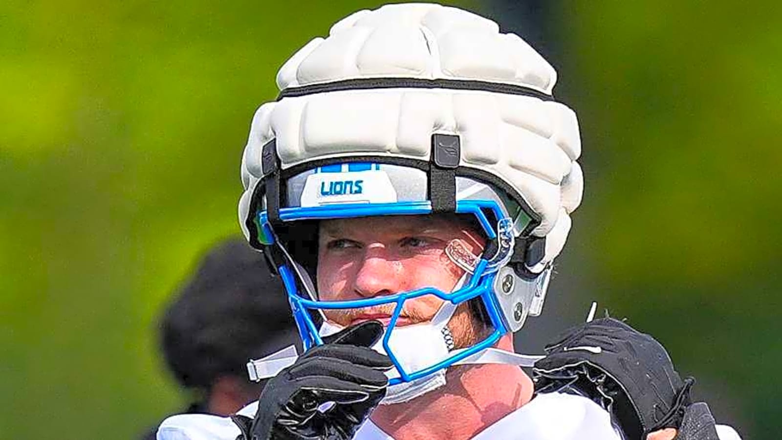 Observations: Aidan Hutchinson Showcases Drastic Improvements