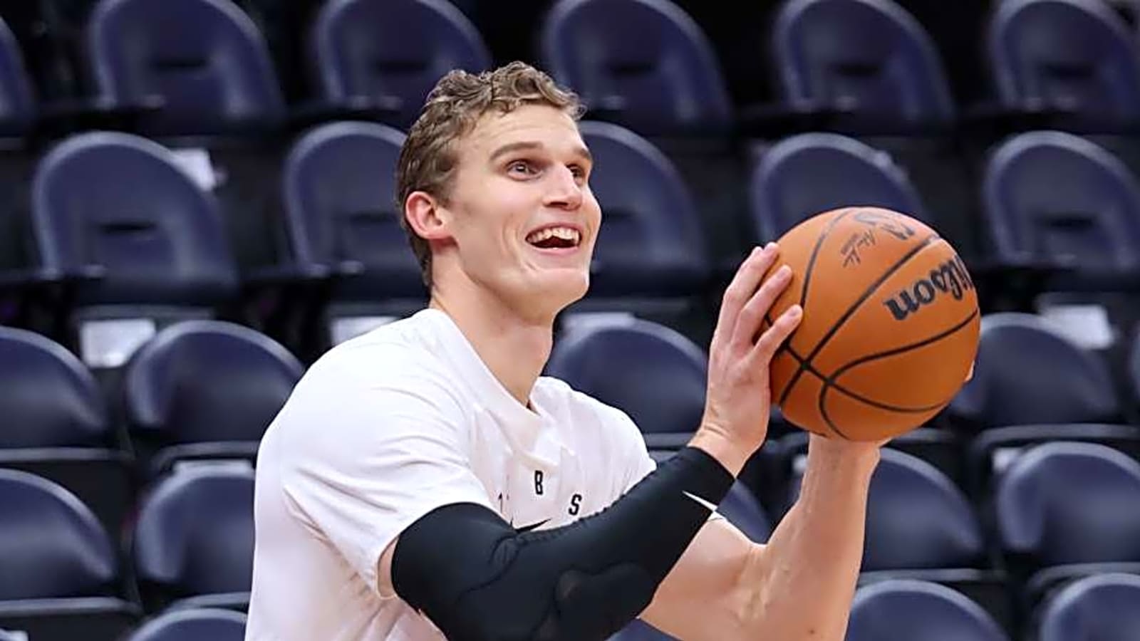 Utah Jazz&#39;s Lauri Markkanen Opens Up on EuroBasket Motivation