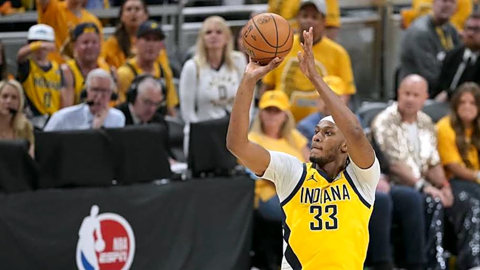 Pacers&#39; Myles Turner Has Another Serious Suitor Ahead of Free Agency