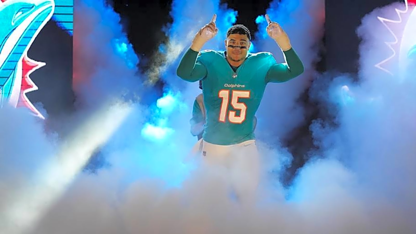 Ranking Dolphins Top 25 Players: A Comeback Player of The Year Candidate