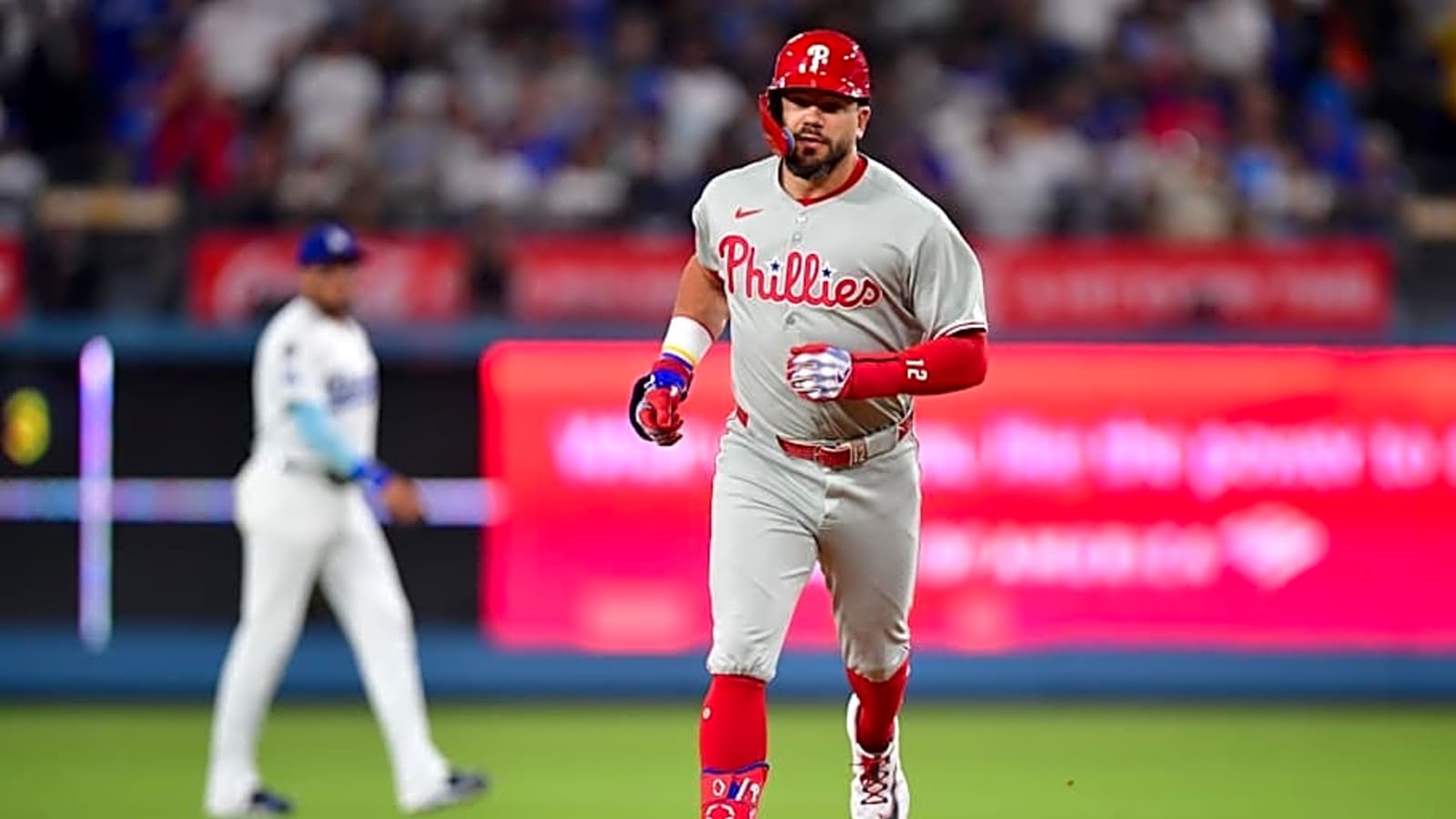 Phillies Need To Offer Reported Price To Kyle Schwarber