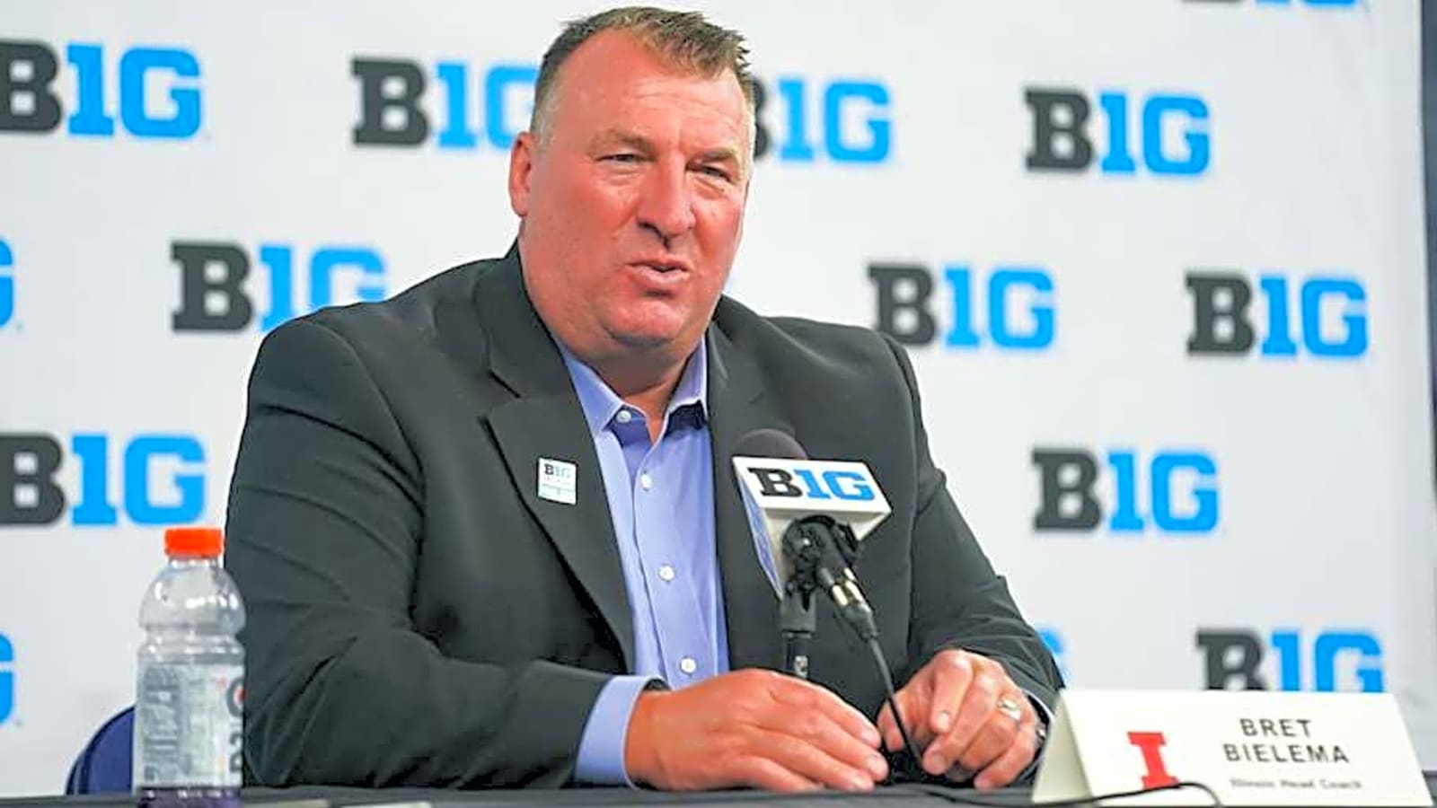 Illinois Offers Potentially Game-Changing Offensive Tackle From Class of 2027