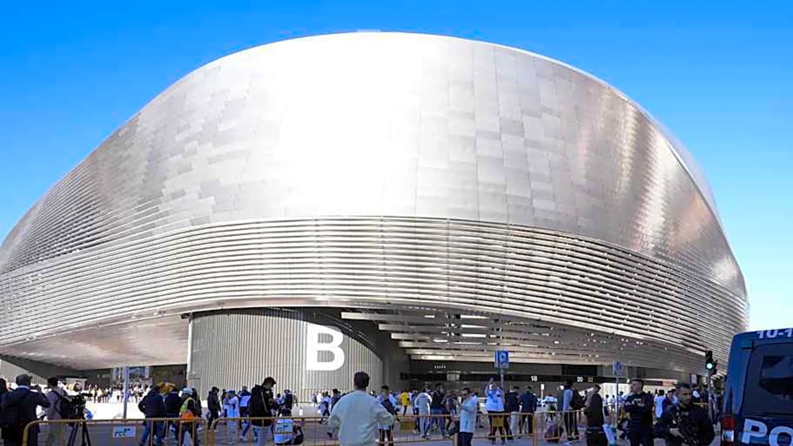 The Architect Who Designed the New Bernabeu Gives Update On Noise Problem