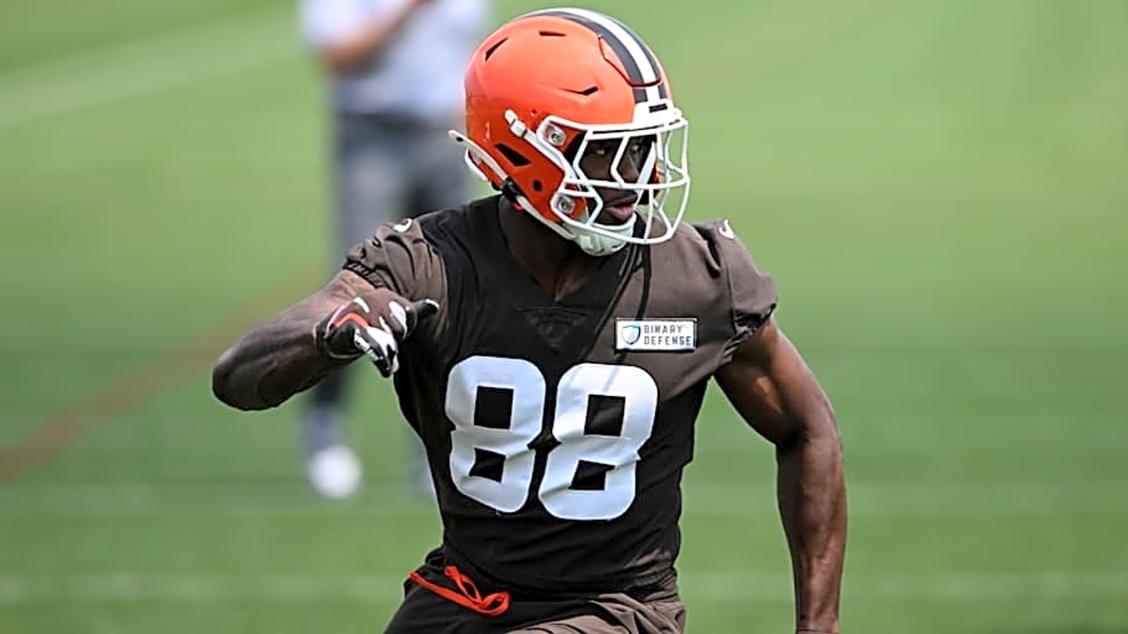 Has the solution to the Browns offensive weapon problem been clear all along?