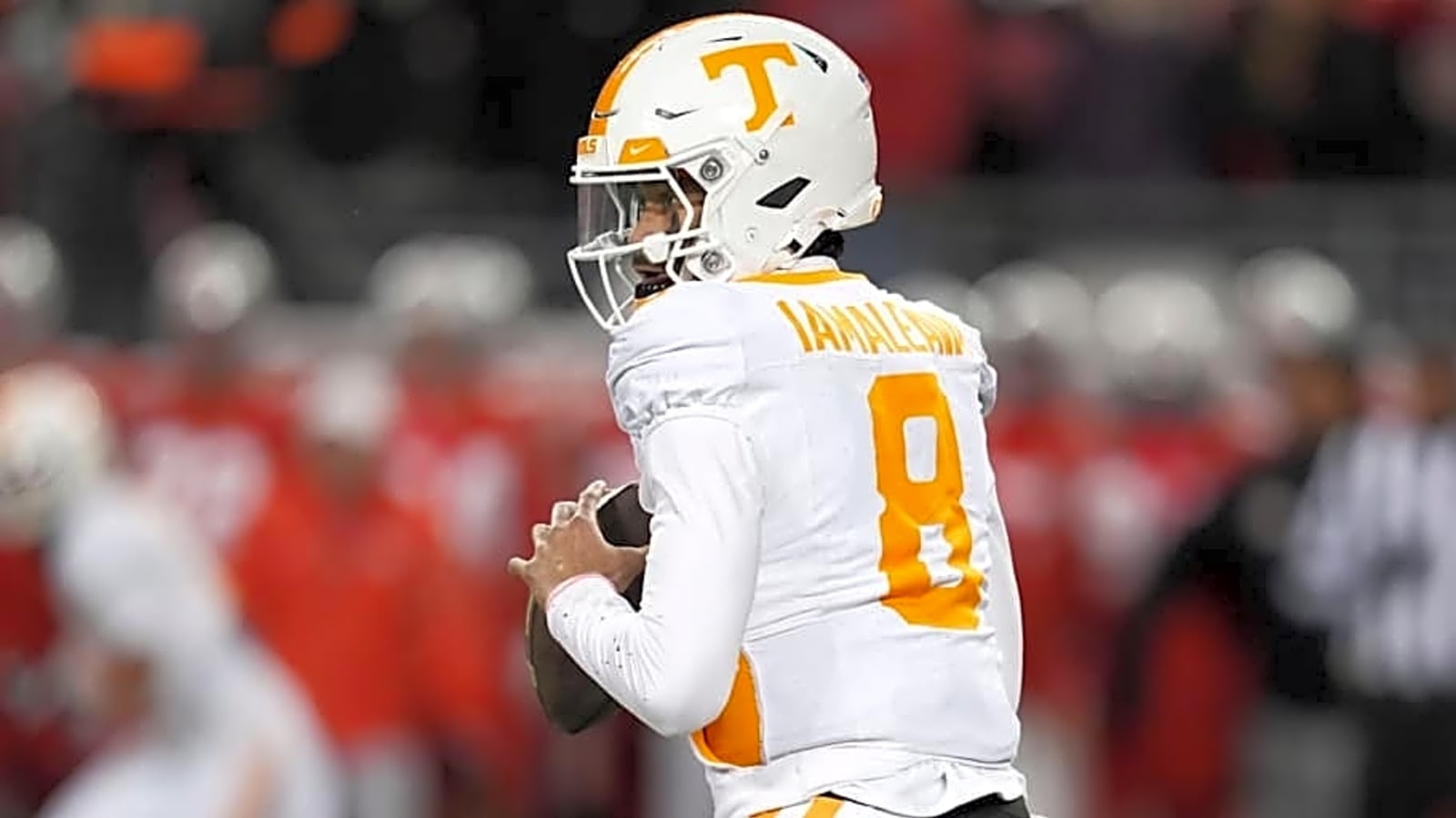 Iamaleava&#39;s Rating Among QBs in College Football 26 Revealed
