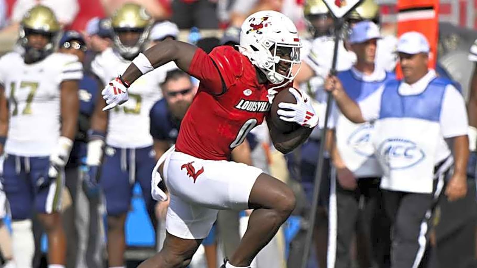Louisville Cracks Top-30 in Phil Steele&#39;s 2025 Power Poll