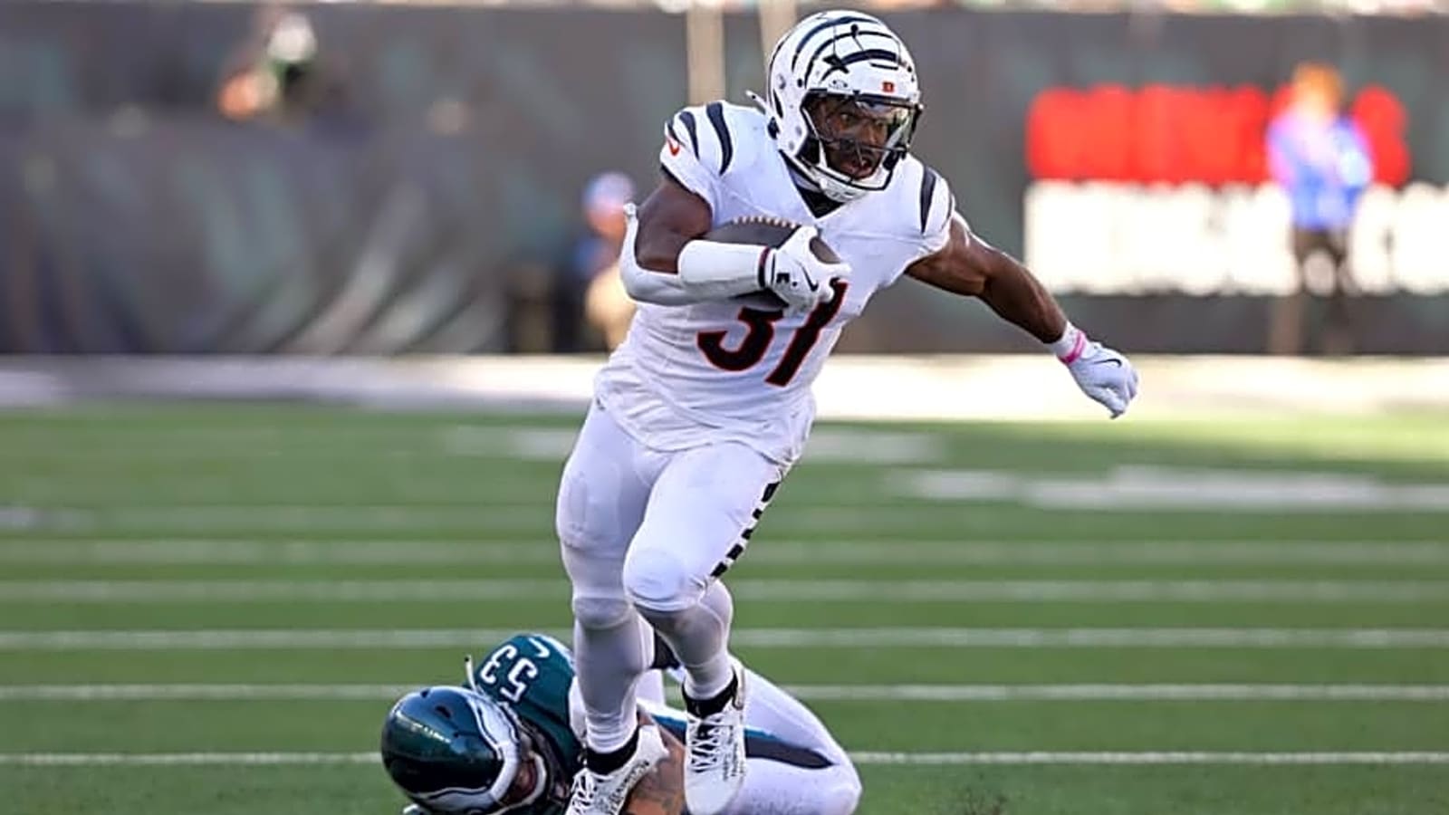 Details on Bengals RB Zack Moss&#39; New Contract and What the Restructured Deal Means